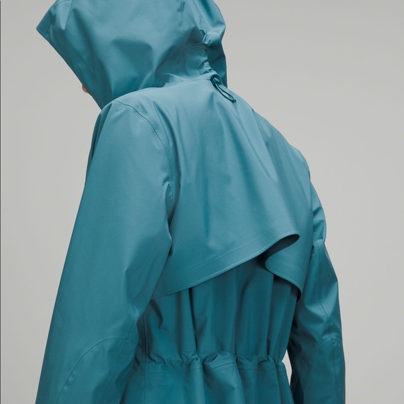 ⭐️HOST PICK⭐️ Lululemon Rain Rebel Jacket - Blue - Picture 2 of 7